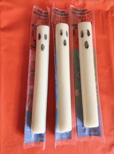 Nick Jr.: Fantastic Fall DVD Viewing Party Idea; String Cheese Ghosts