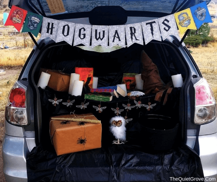 Trunk or Treat Idea: Hogwarts